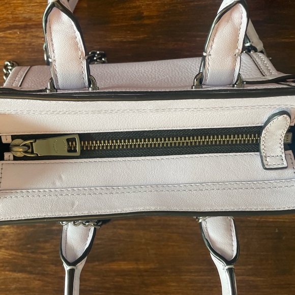 Coach, Collector's Piece-Limited Edition!Ariana Grande, Kitty mini swagger w/COA - Picture 11 of 16